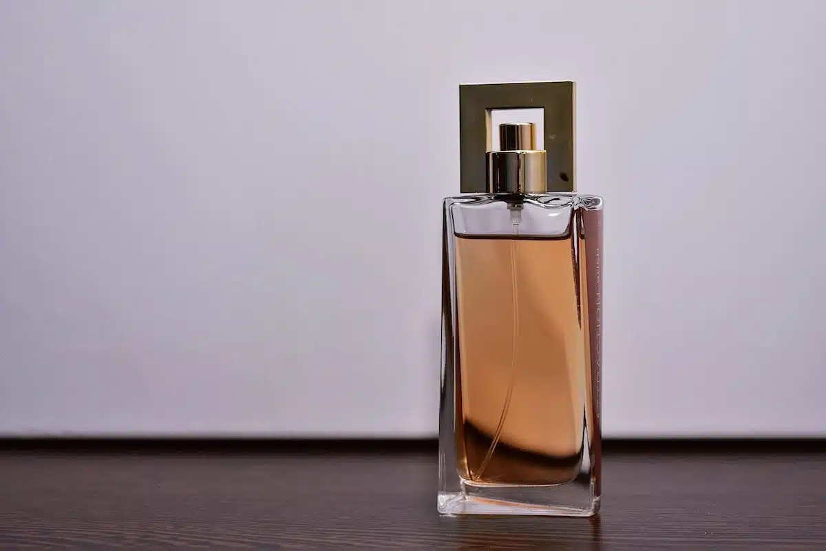 Trouvez votre fragrance idéale : Les astuces pour choisir un parfum qui reflète parfaitement votre personnalité