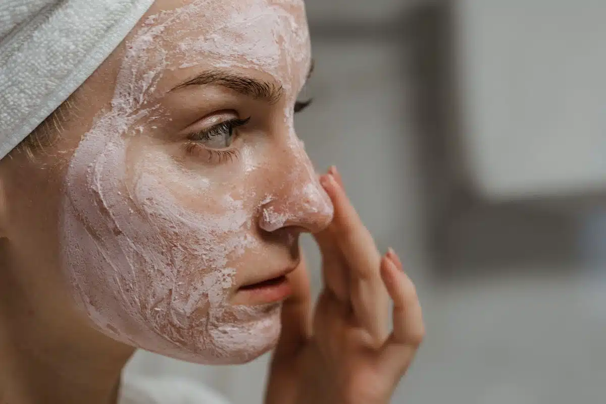 Les secrets d’une routine de soins du visage adaptée à toutes les saisons