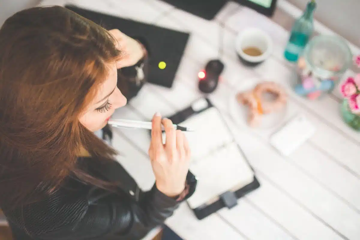Les faux pas à éviter en maquillage pour un résultat impeccable