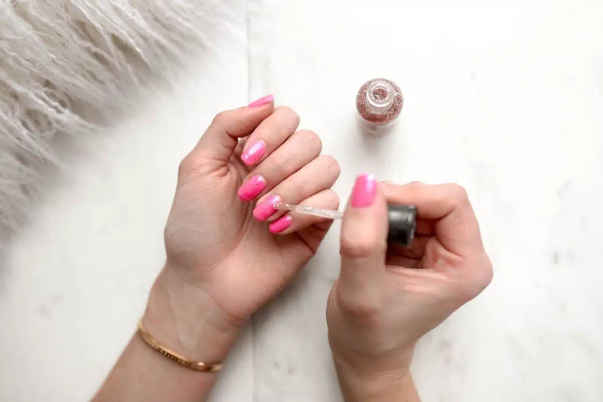 Découvrez les produits essentiels pour sublimer vos ongles