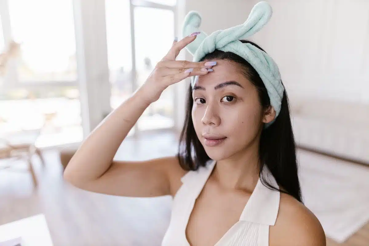 Les erreurs courantes à éviter dans sa routine beauté pour un look parfait